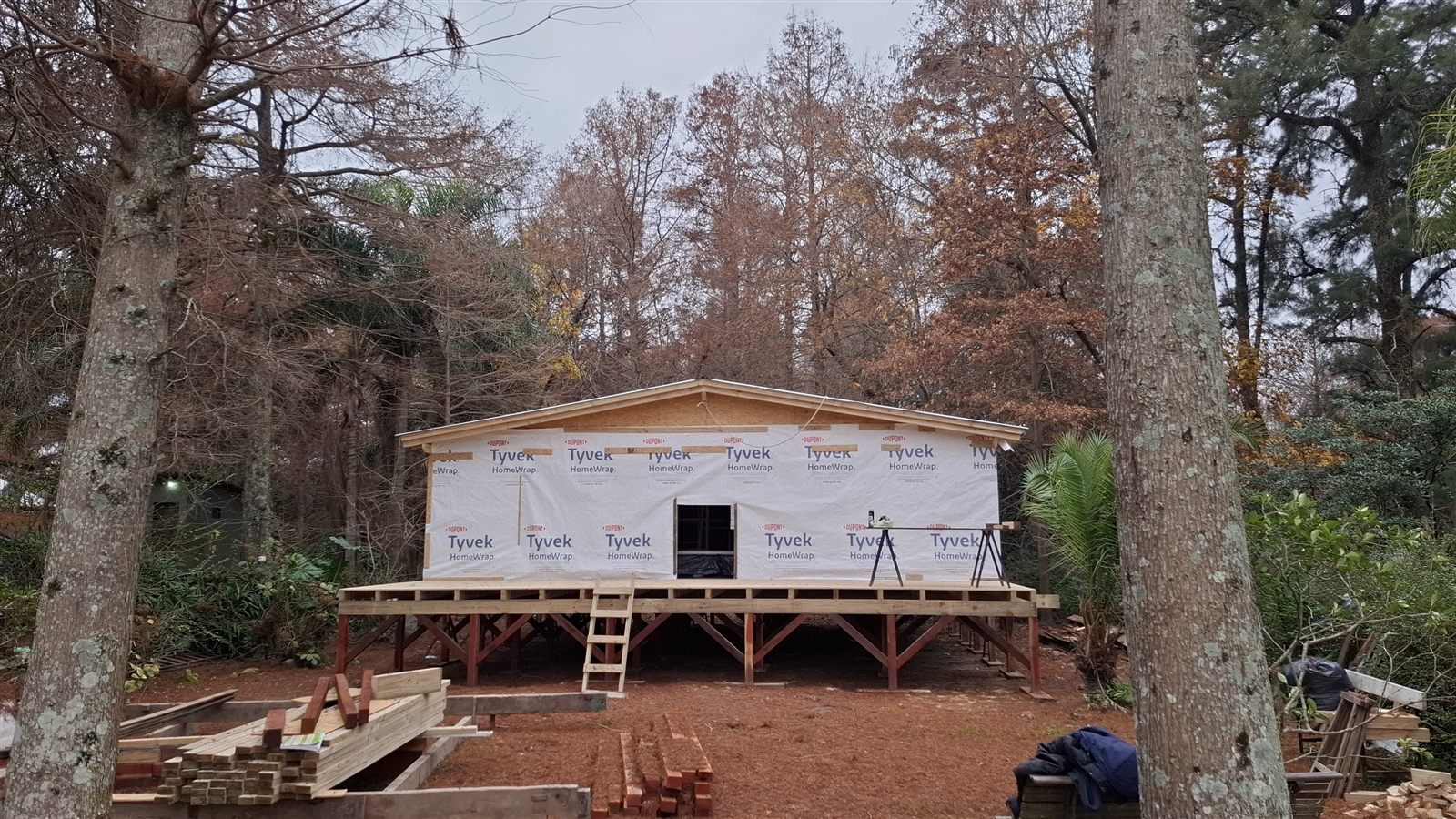 Construcción en madera Isla Delta – exterior paso 11